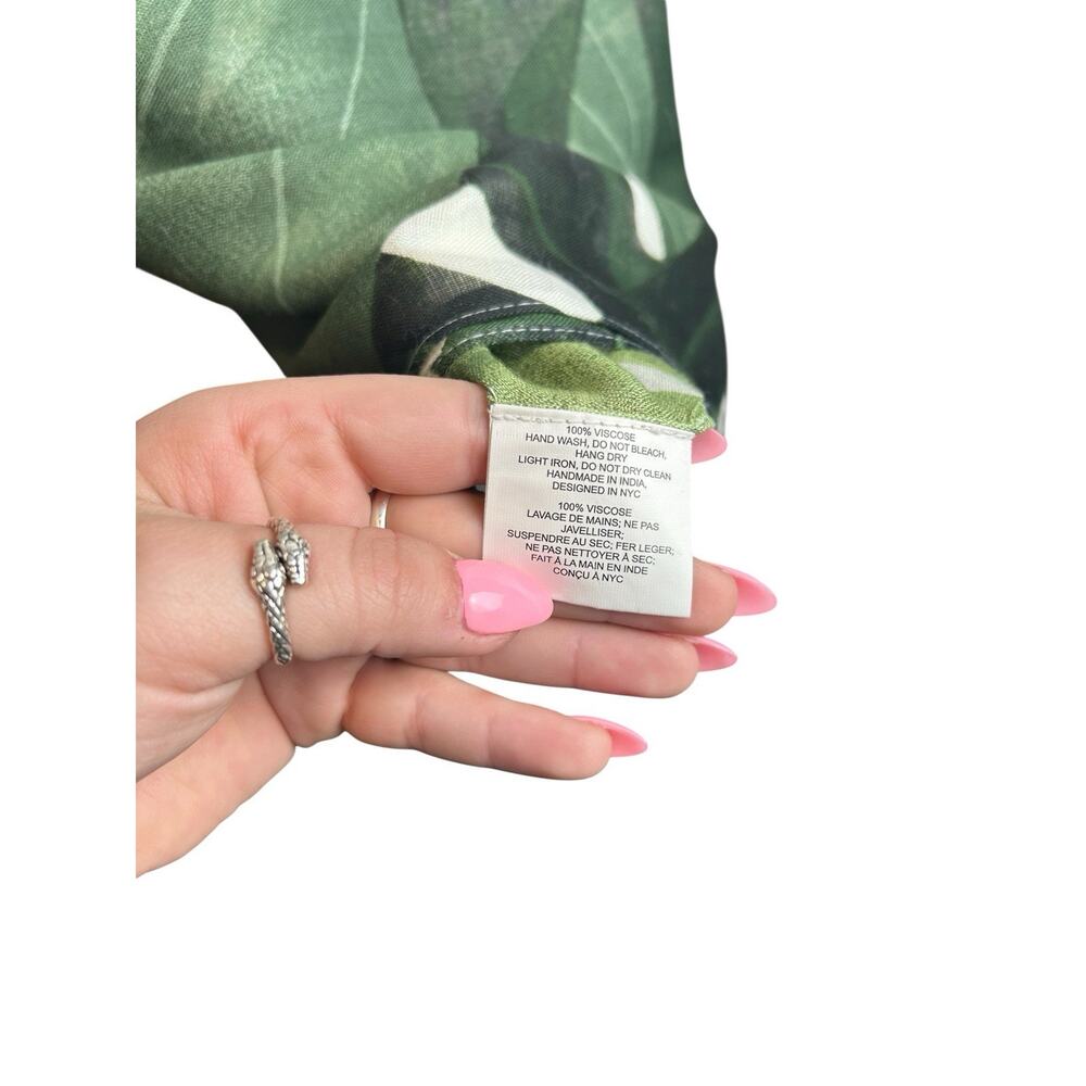 Virginia Wolf Multi Wear Tropical Botanical Wrap - Picture 3 of 4